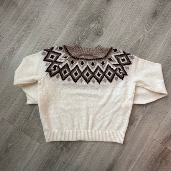 Girls 10-12 L Fair Isle Crew Neck Sweater - Picture 3 of 5